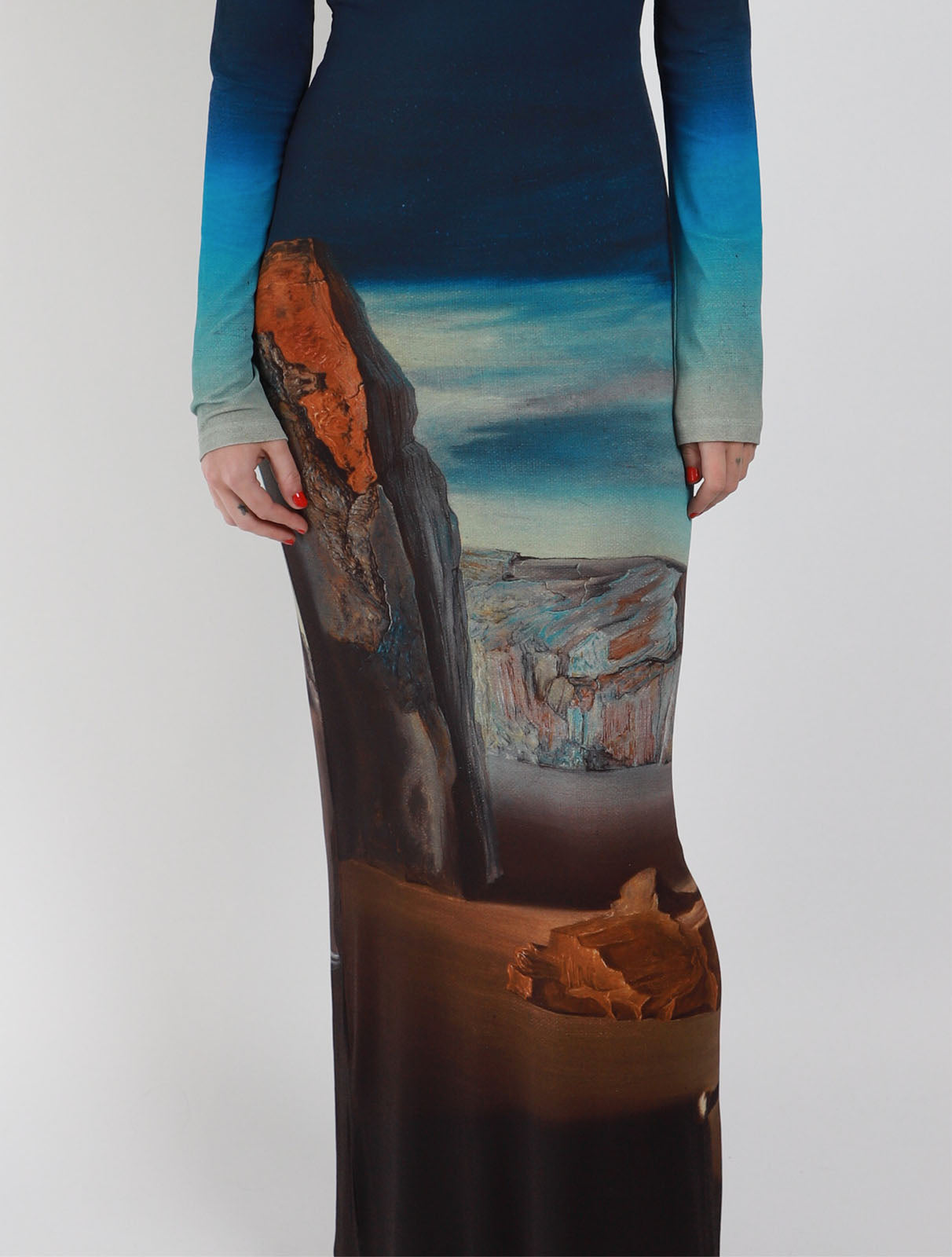 rabanne-dali-landscape-print-dress-ombres-descendantes_4.jpg